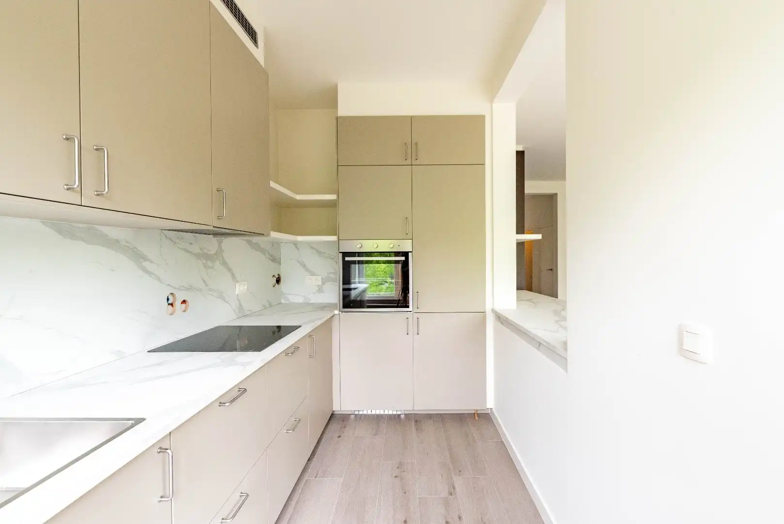 Modern gerenoveerd appartement foto 9