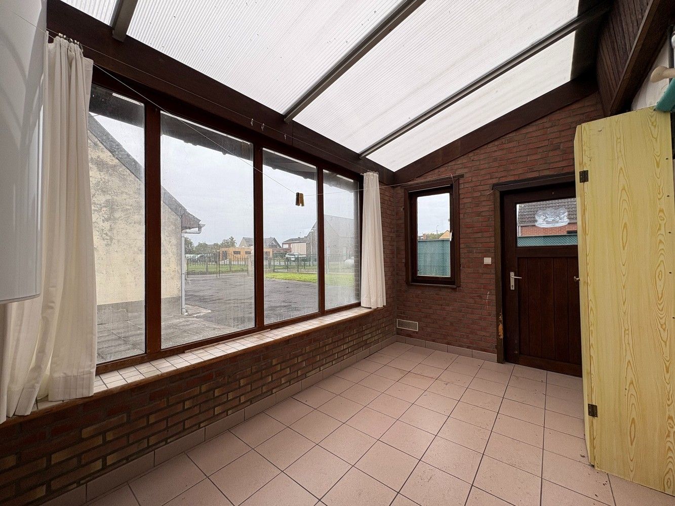 Instapklare woning met 3 slaapkamers en aparte garage foto 8