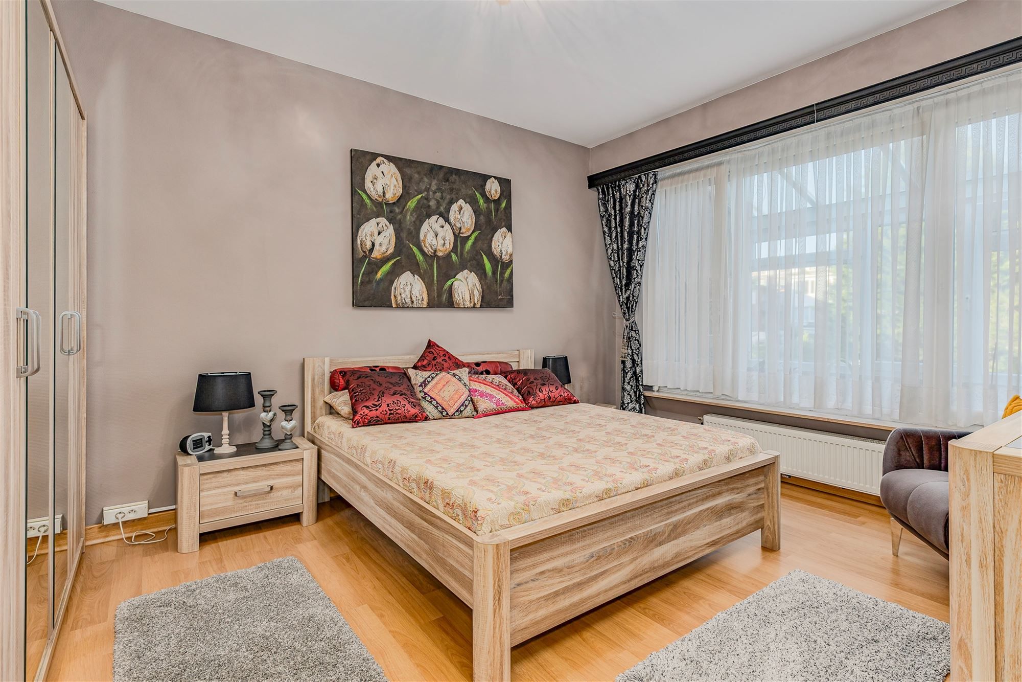 Mooi ingerichte woning met 4 slk, 2 badk en ruime stadstuin in Merksem foto 15