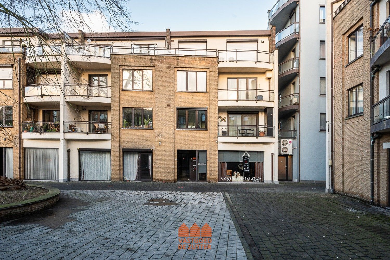 ()=>{if(producerUpdateValueVersion(node),producerAccessed(node),node.value===ERRORED)throw node.error;return node.value} Van Hoorebekeplein 15/2 - 9900 Eeklo