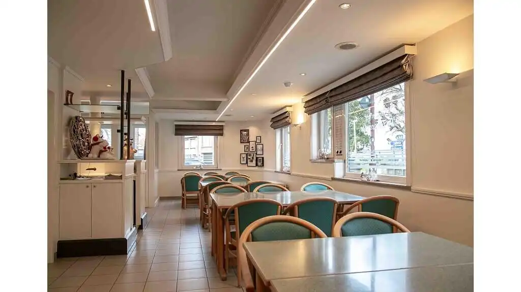 Ruime assistentiewoning met 1 slaapkamer te huur in Aartrijke Zedelgem foto 12