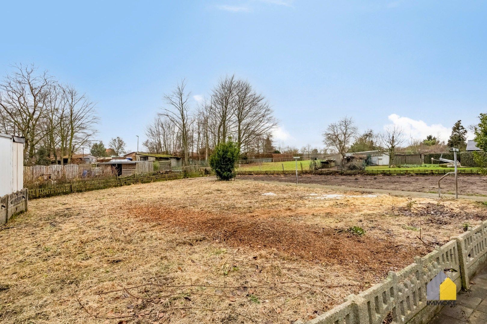 Neeroeteren: Op te frissen, vrijstaande woning op 8 a 53 ca met 5 slpks. foto 40