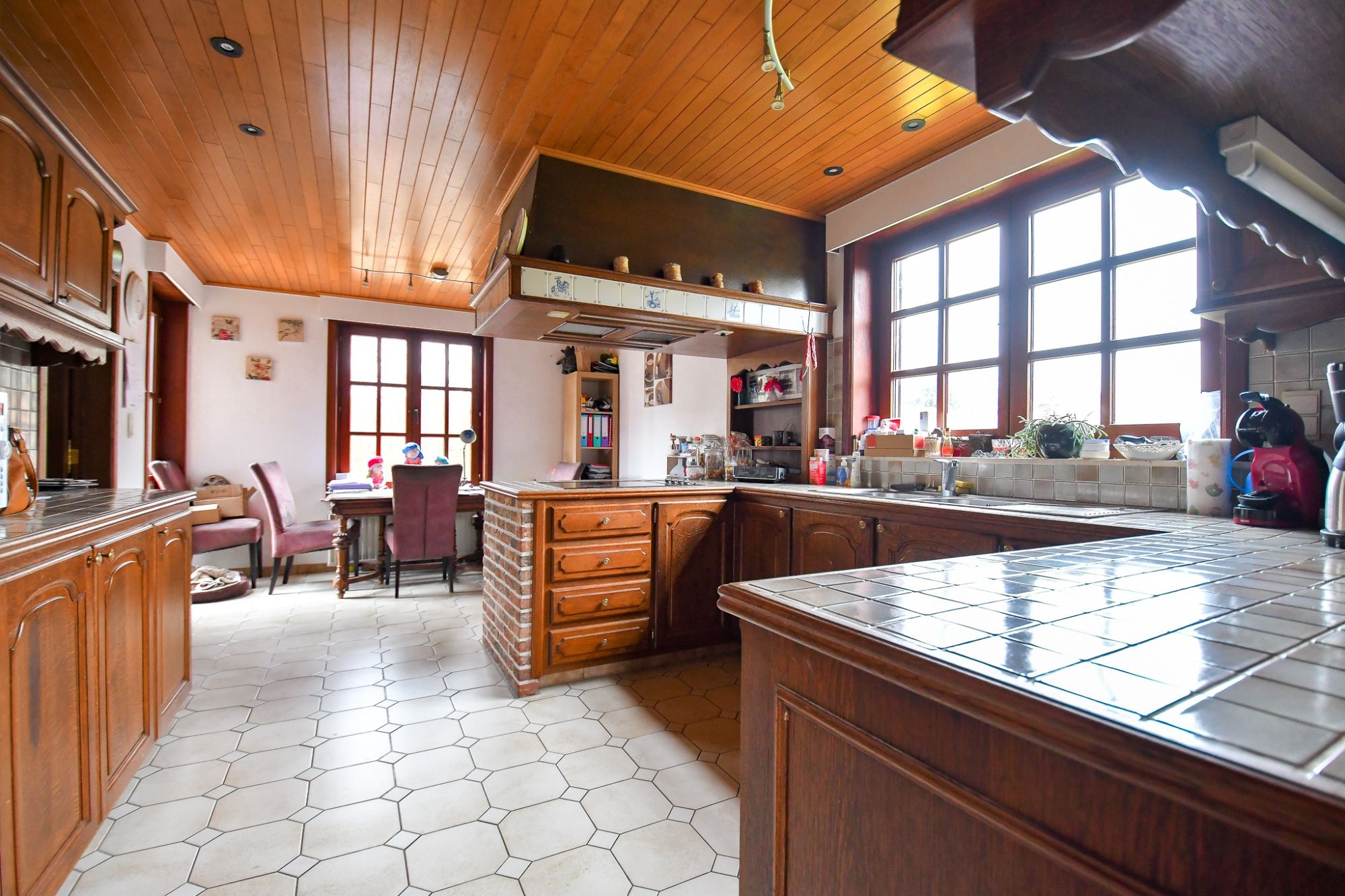 RUIME woning met grote tuin & tal van mogelijkheden op gunstige ligging foto 15