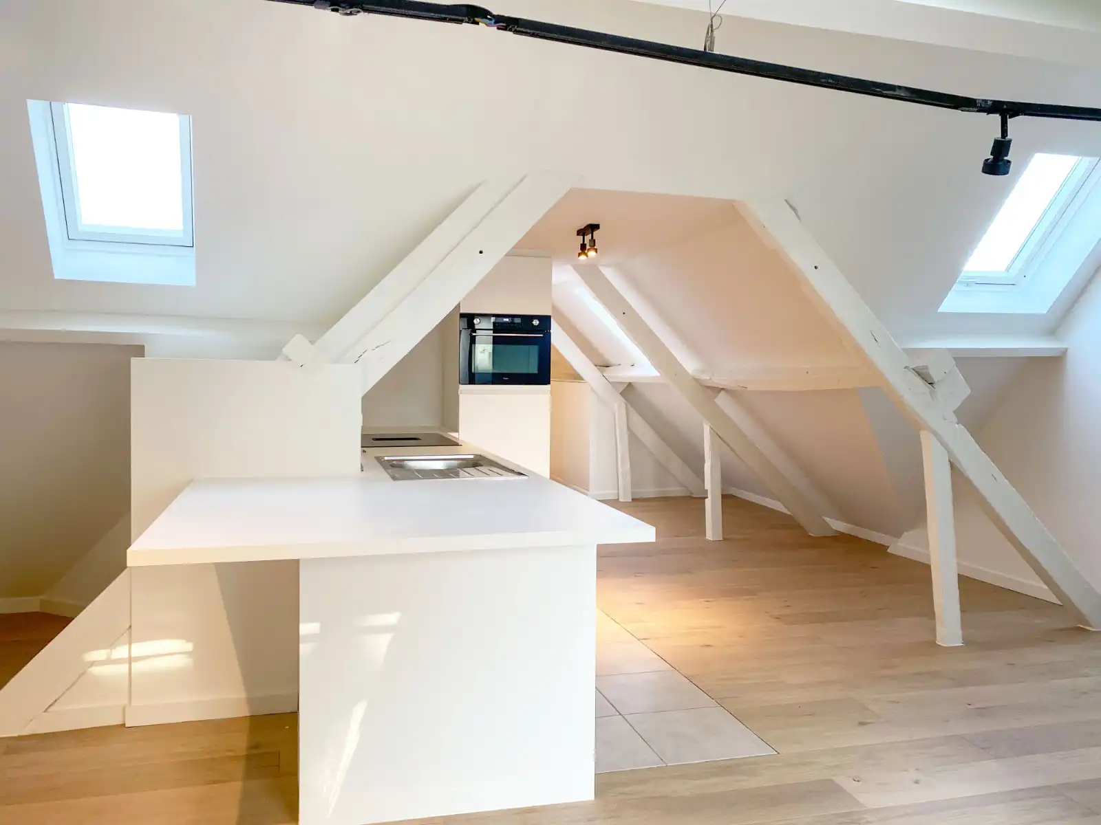 Charmant gerenoveerd 1 slpk appartement in hartje Gent foto 27
