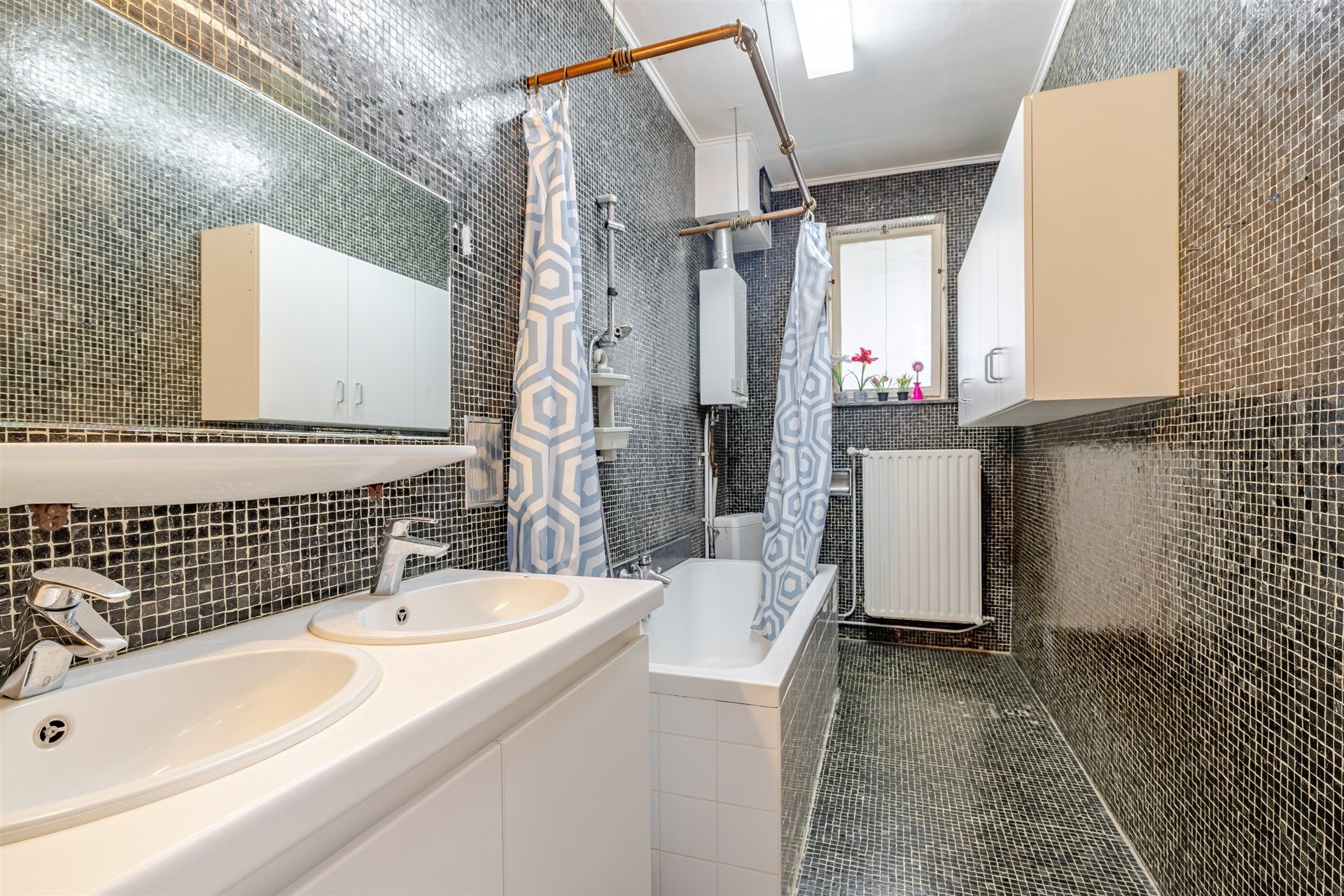 Ruime stadswoning met 4 slaapkamers en tuin foto 10