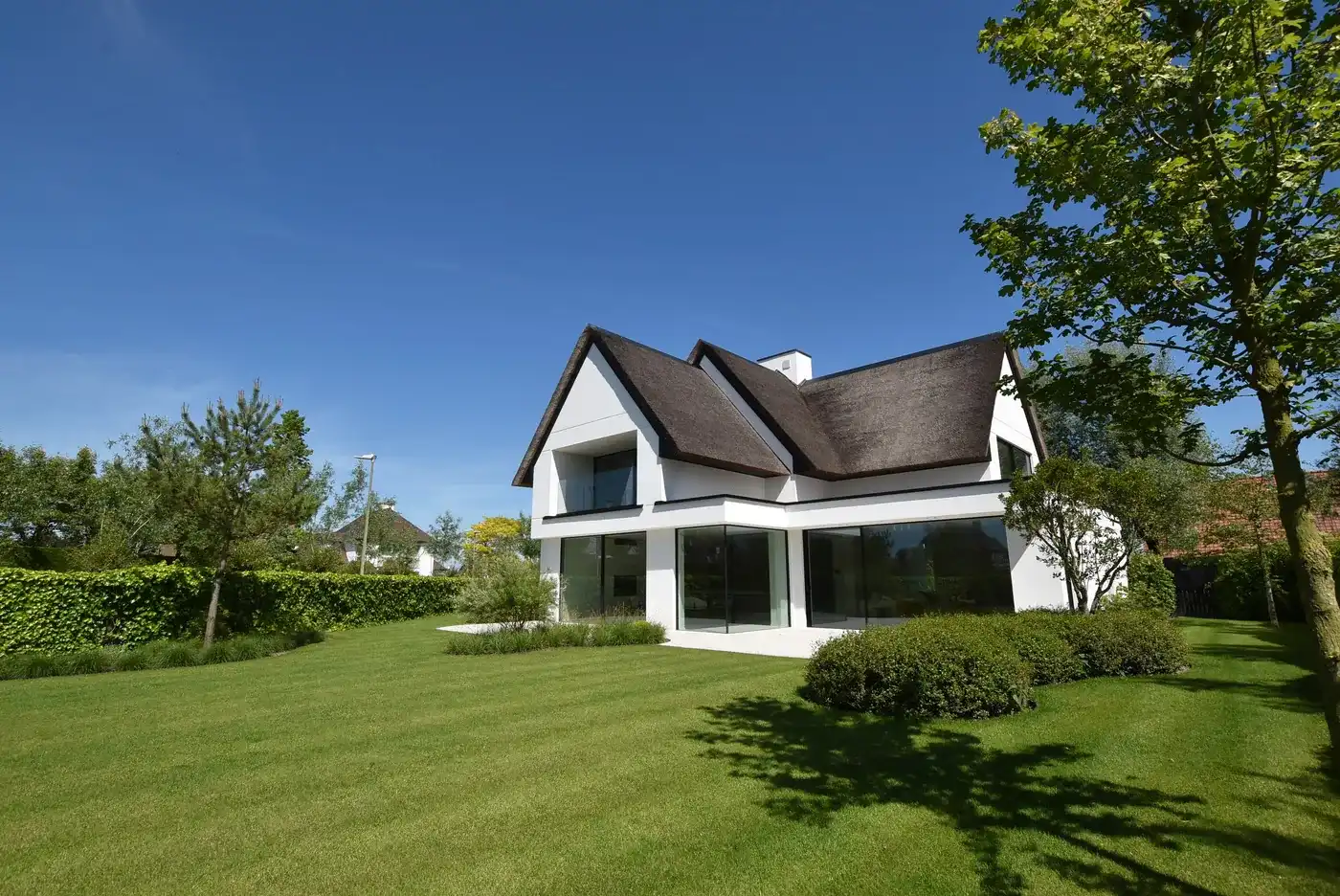 Exclusieve instapklare nieuwbouwvilla met open zichten en perfecte zuidwest oriëntatie. foto 24