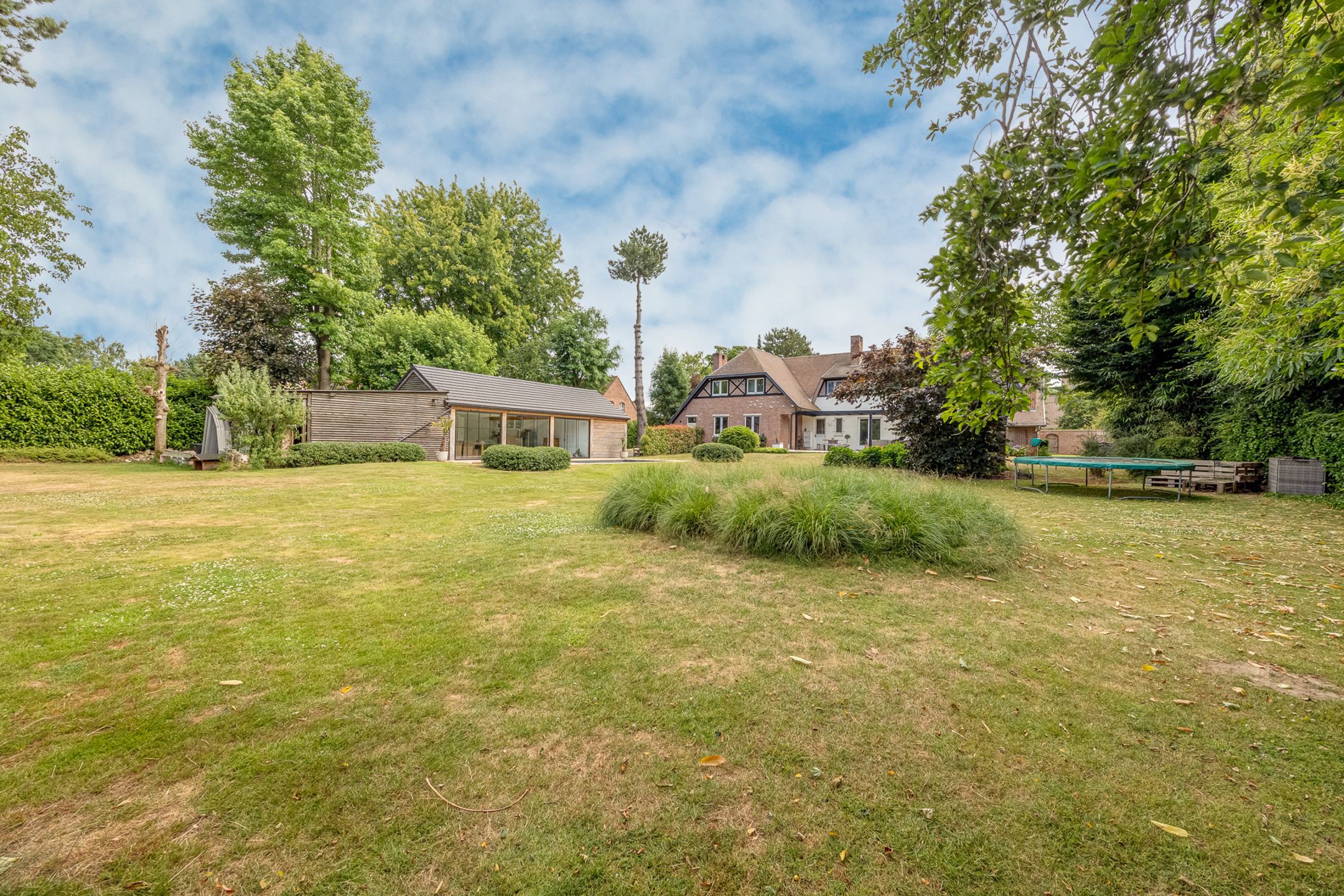 KONTICH - Exclusieve Tudor-villa met zwembad op prachtig perceel  foto 22