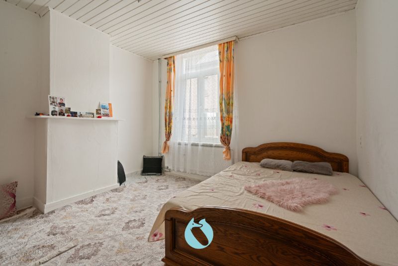 Ruime woning met 4 slaapkamers en grote tuin foto 8