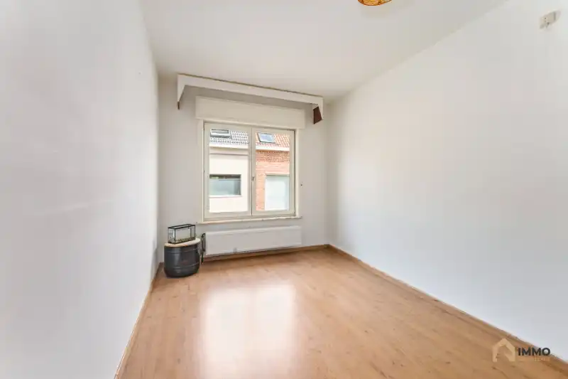 Te huur instapklare gezinswoning met 3 slpks, 2 badk, bureel, garage en tuin foto 15