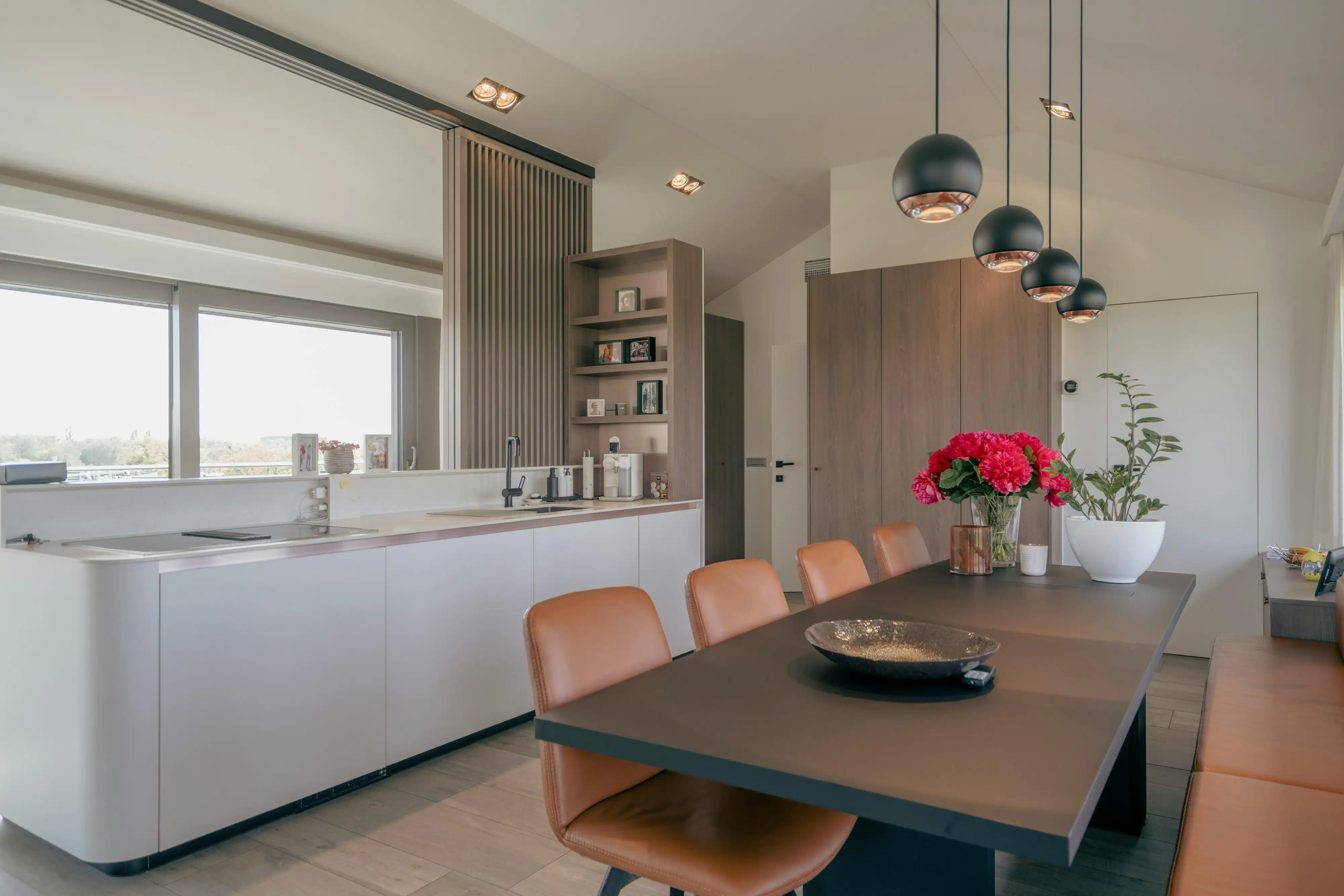 Penthouse te koop met 180° Leizezicht  foto 3