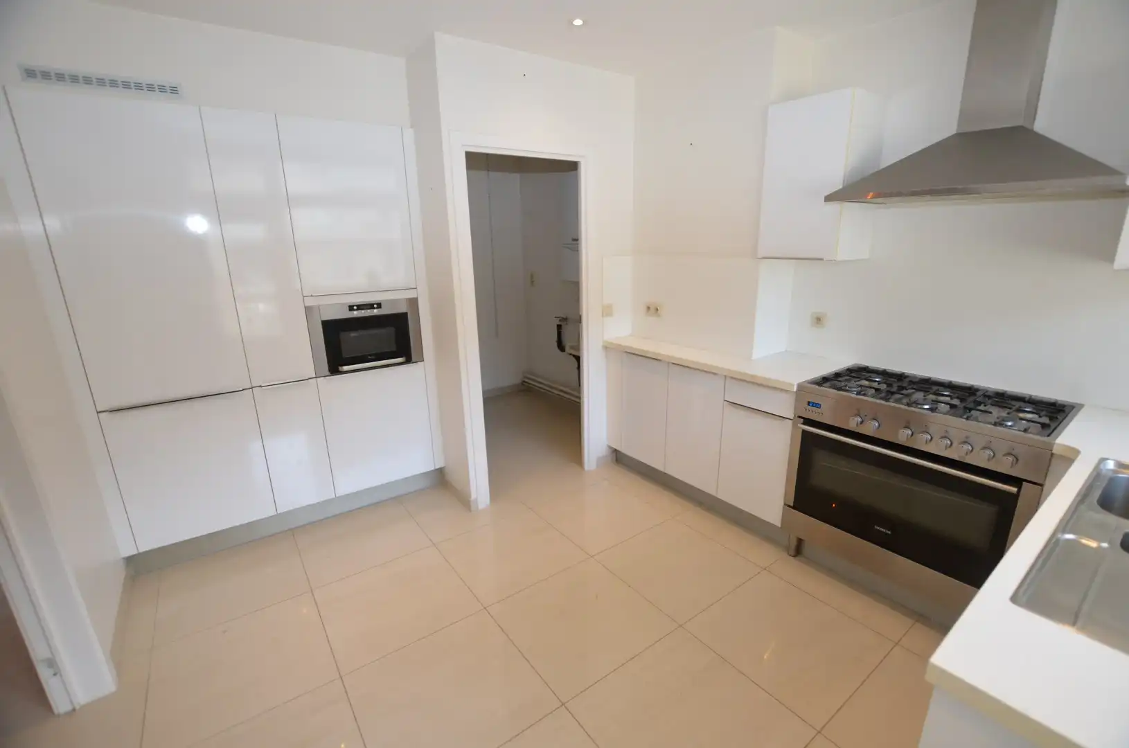 Prachtig ruim appartement met open zicht op Groentemarkt (2de verdiep) foto 8