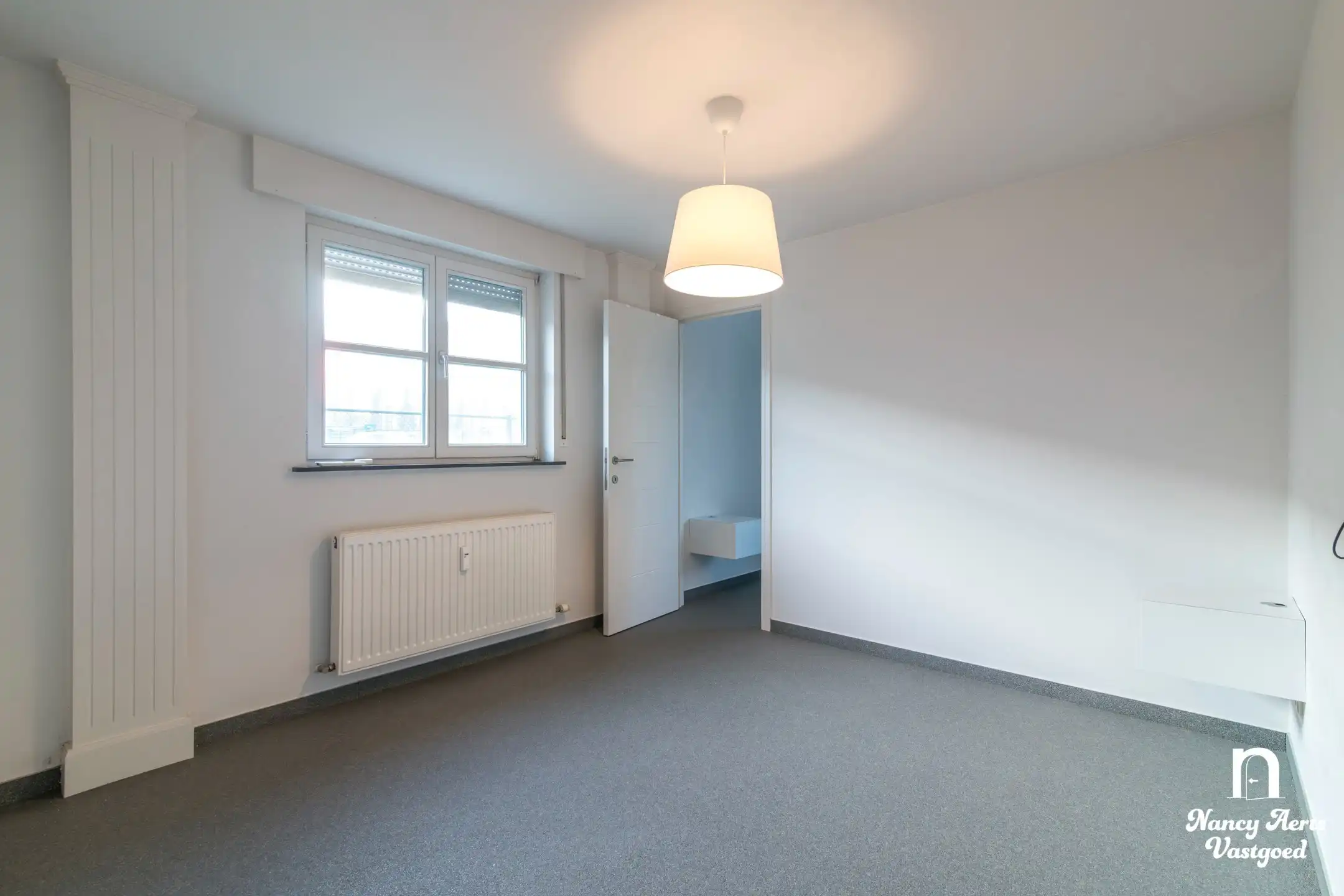 Loods van 550 m² met kantoor en woning met 4 slaapkamers foto 48