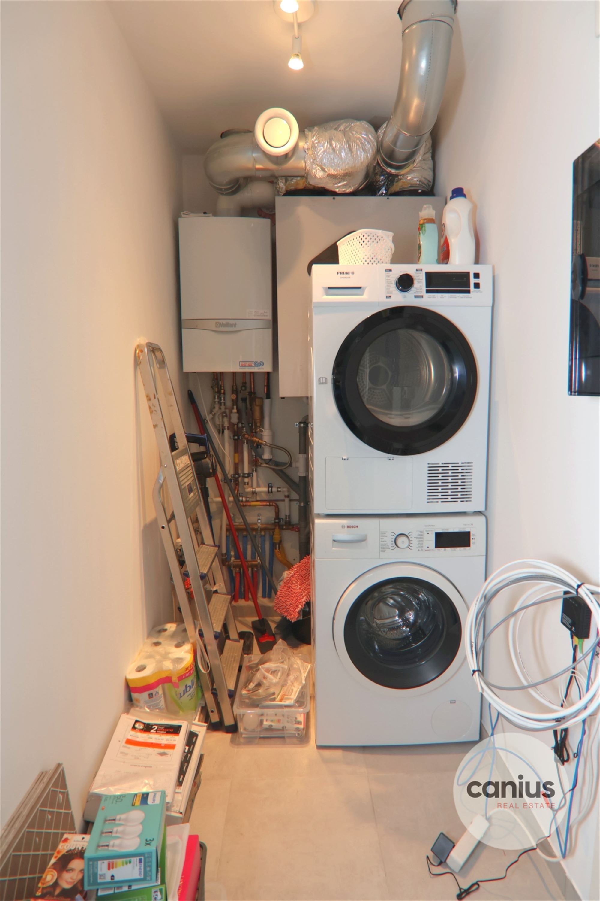 APPARTEMENT MET 2 SLPKS NABIJ HET CENTRUM foto 10