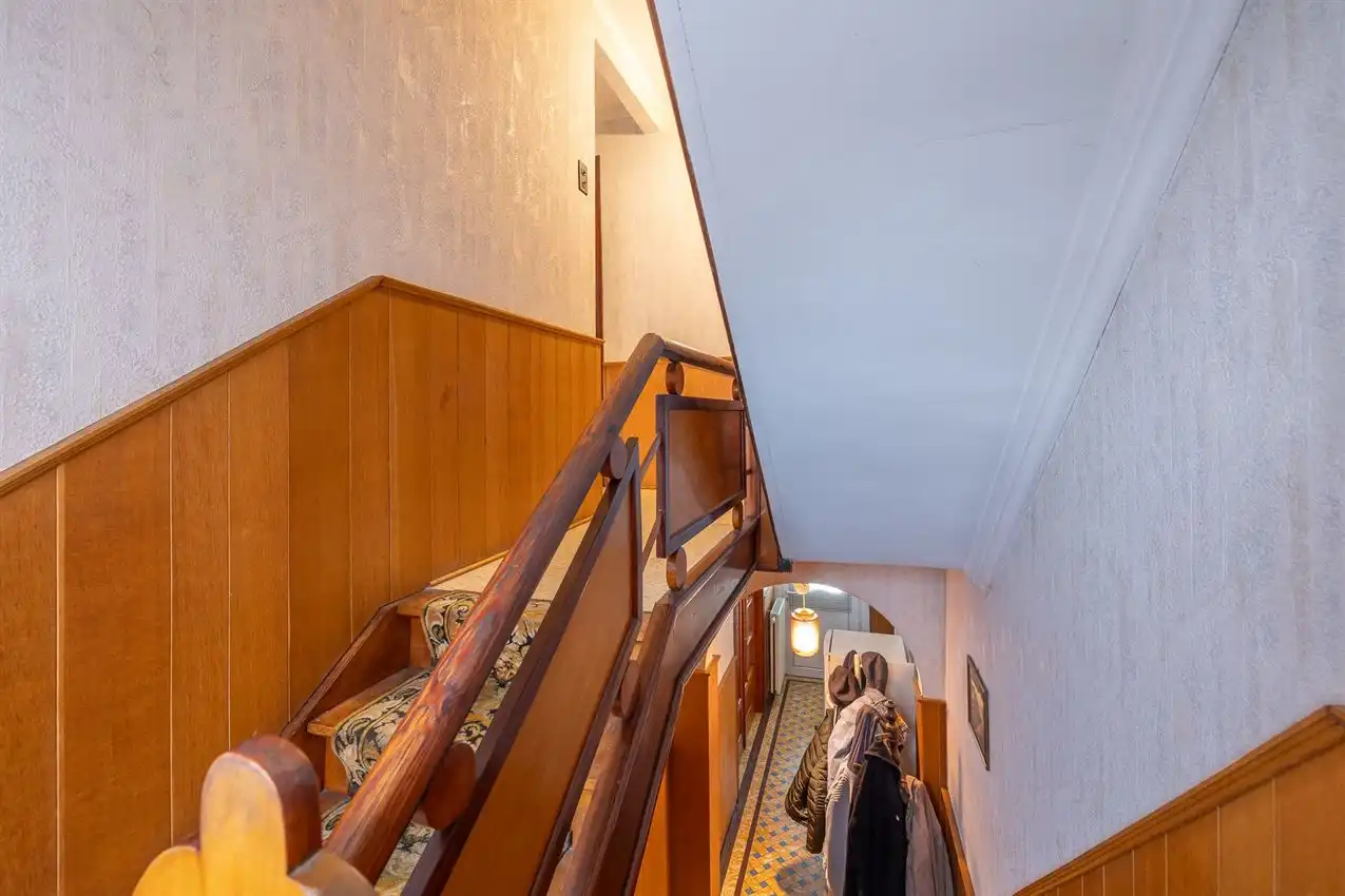Opgefriiste woning 3slk op goed bereikbare ligging en zuidtuin foto 14