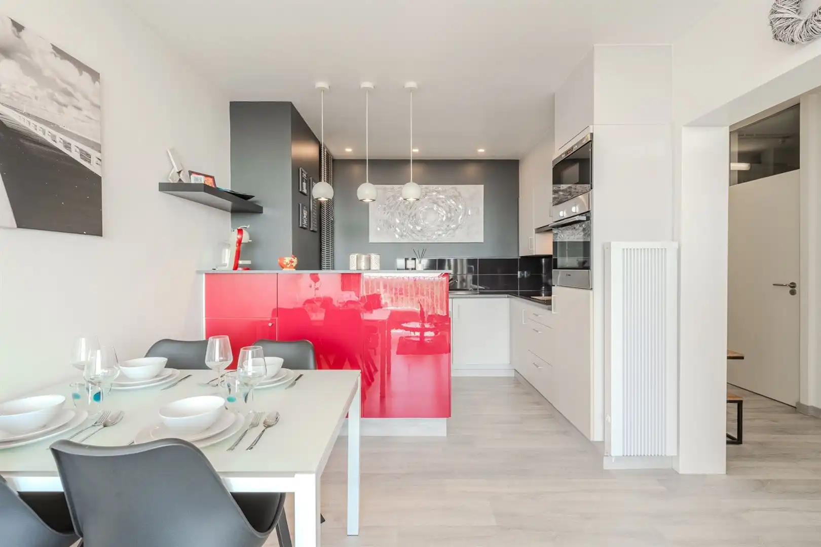 Ruim vernieuwd appartement zuidgericht met unieke zichten foto 6