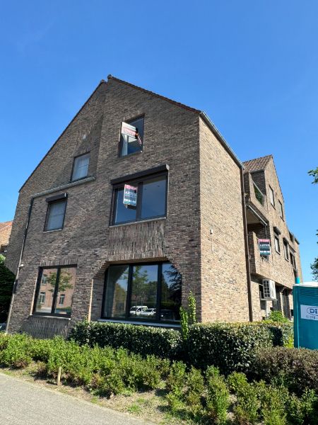 Gezellig appartement met 3 slaapkamers en garage foto 27
