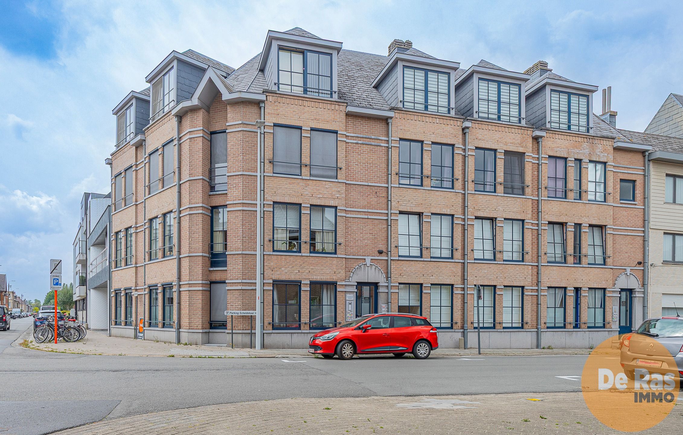 WETTEREN - Instapklaar appartement met 2 kamers in centrum foto {{pictureIndex}}
