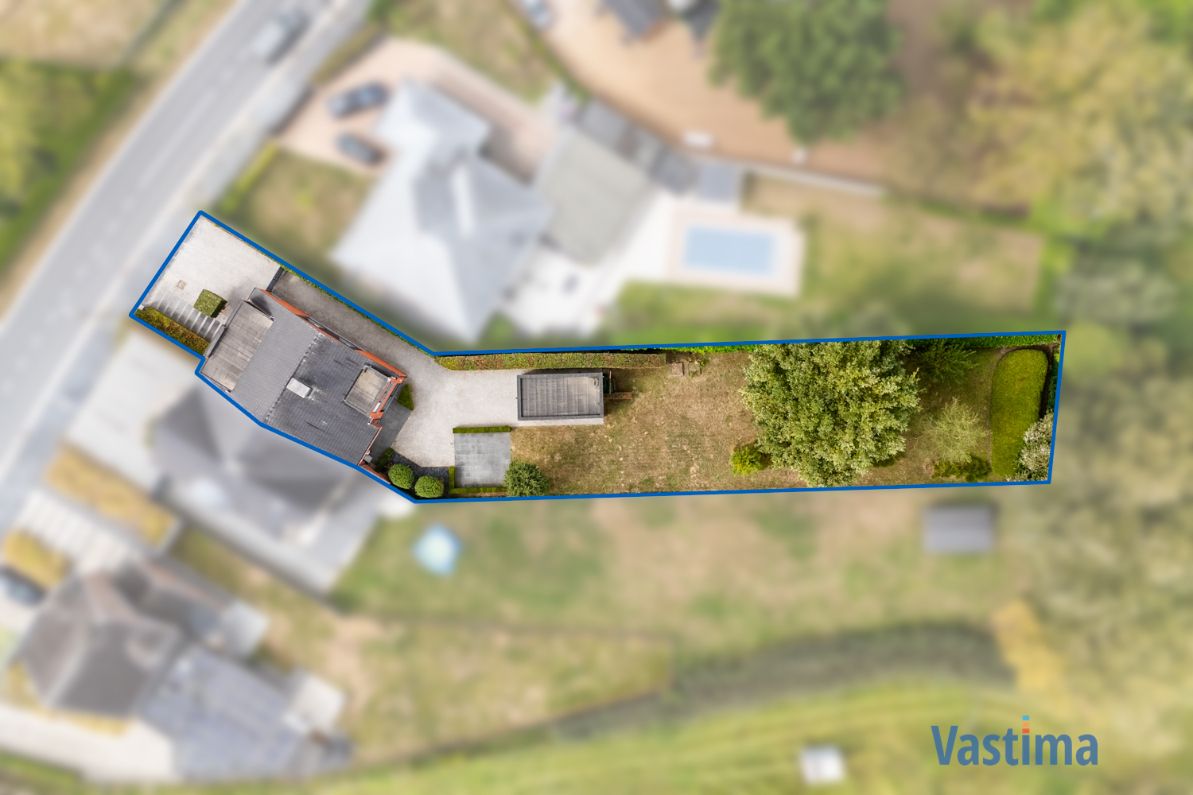 Ruime instapklare gezinswoning met zonnige tuin en garage foto 35
