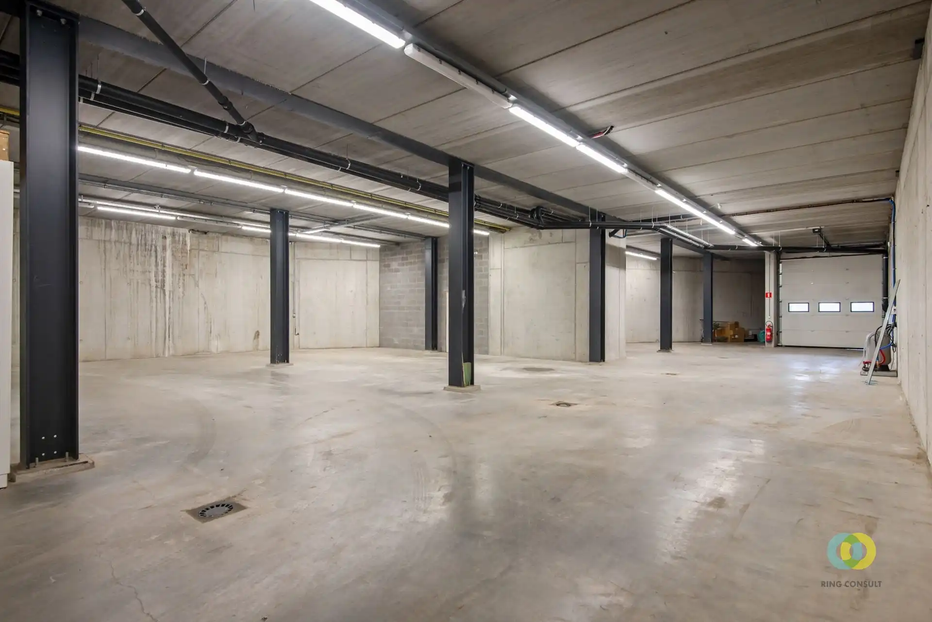 Kantoren met opslagplaats foto 10