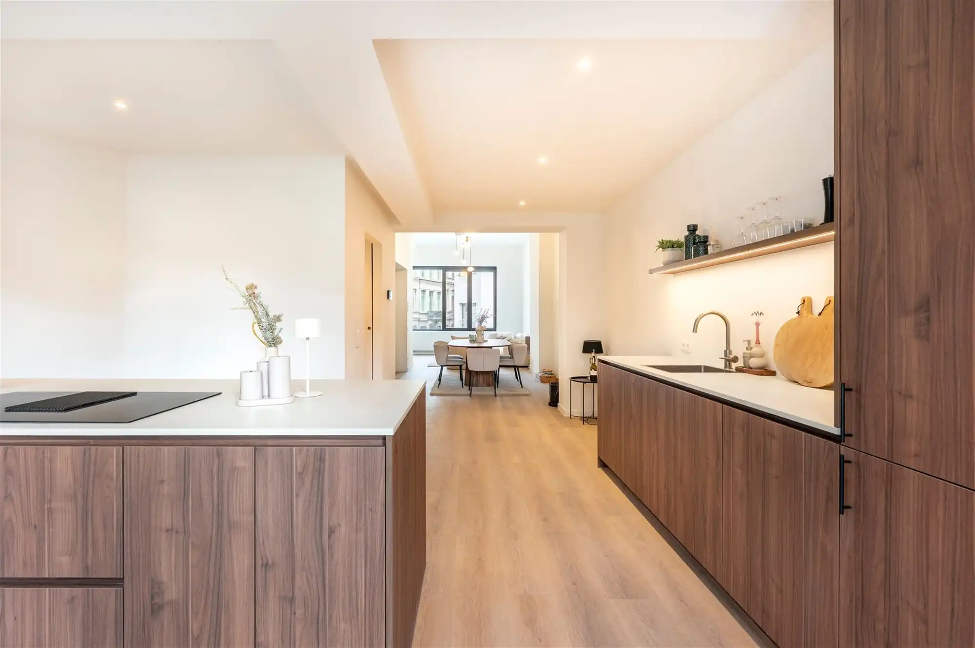 Gerenoveerde opbrengsteigendom met 2 appartementen foto 4