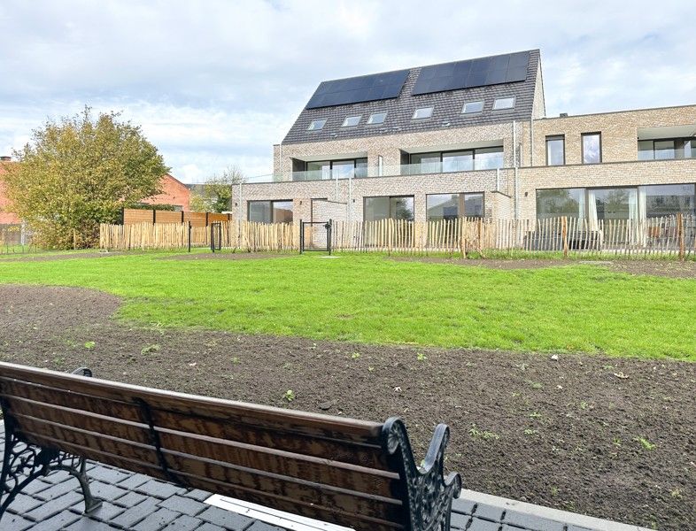 Prachtig gelegen nieuwbouwappartement met twee slaapkamers, tuin en autostaanplaats foto 2