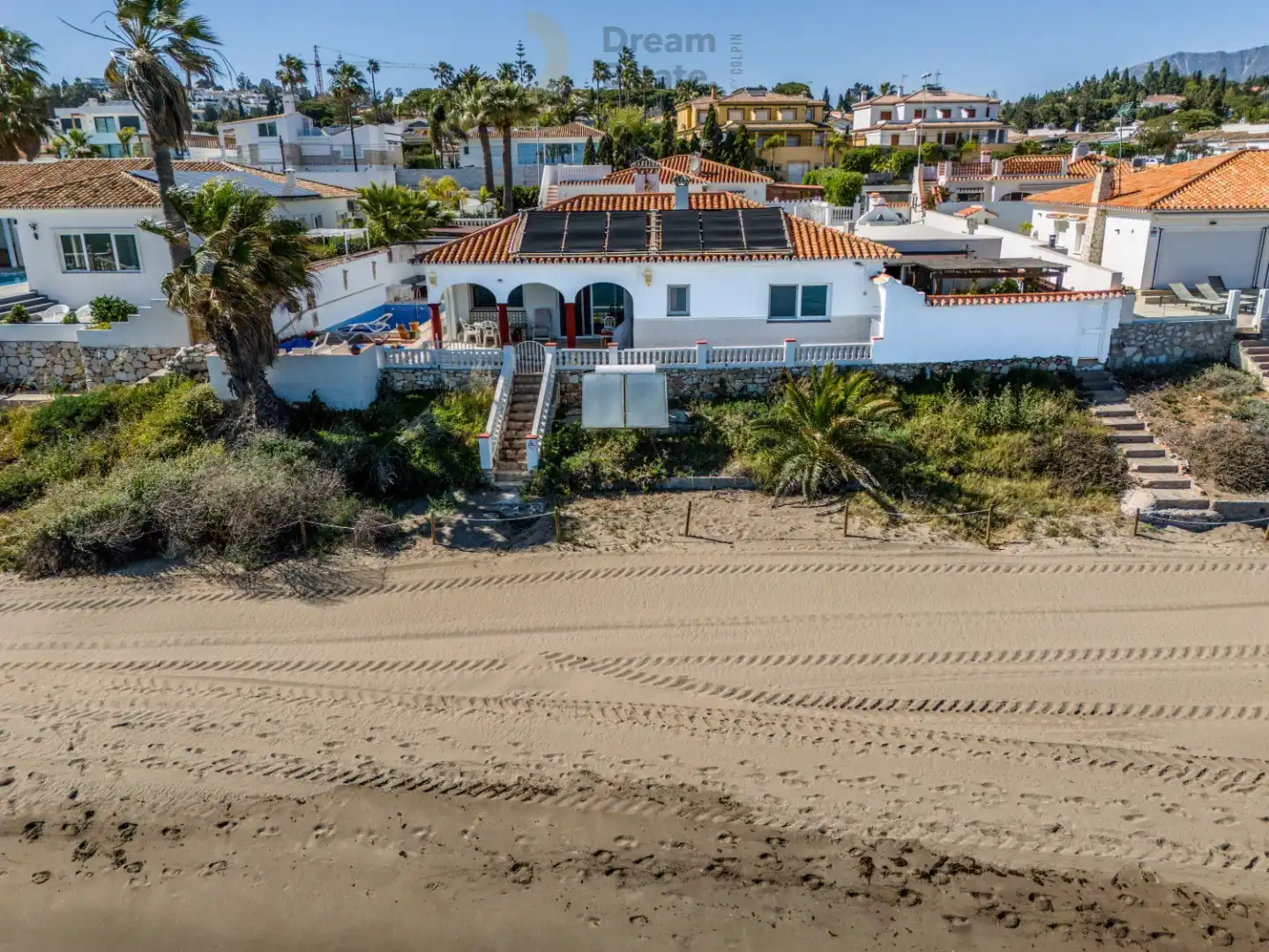 Charmante 'on the beach' villa te Mijas Costa, Chaparral. foto 25