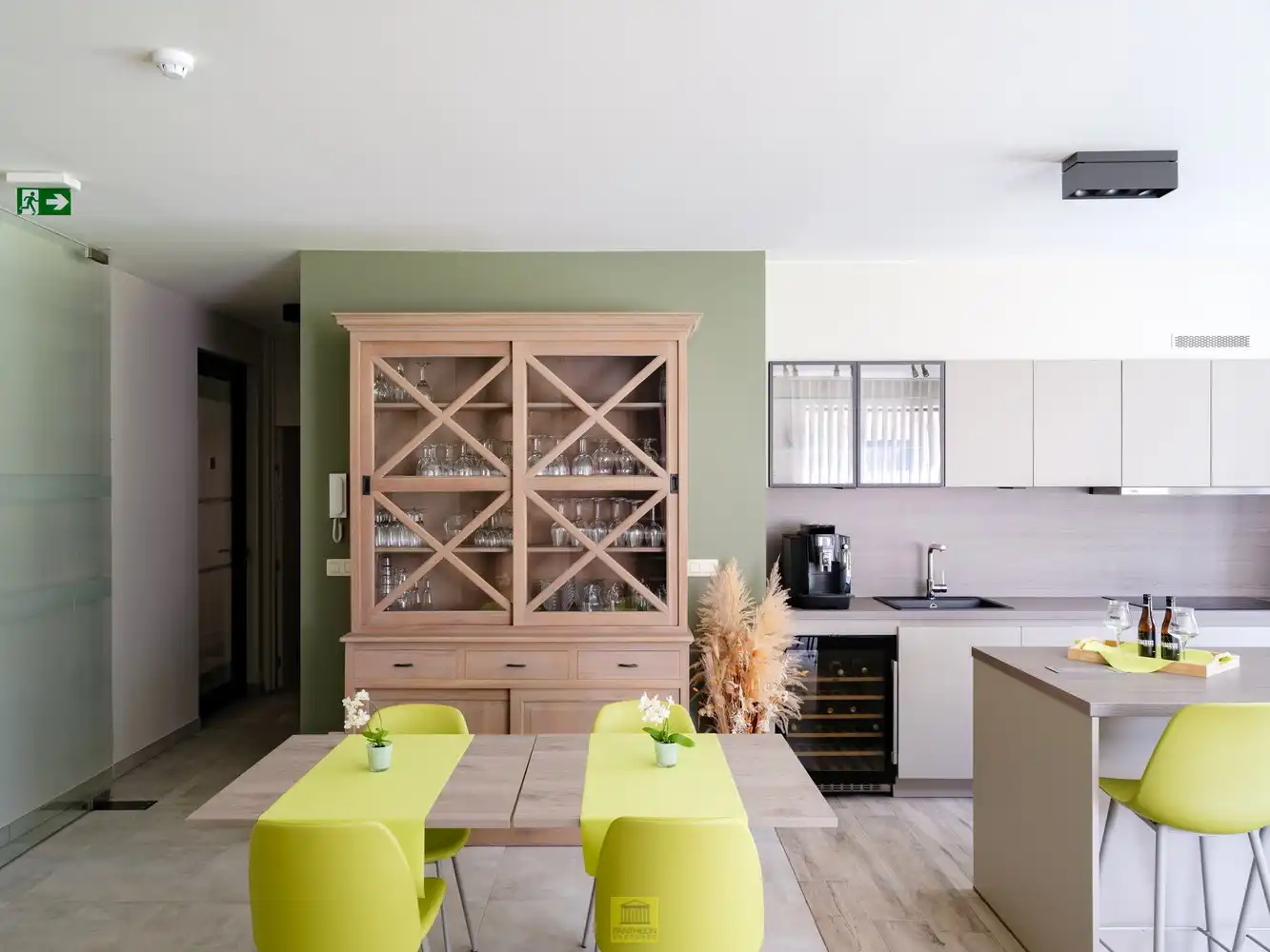 Uitzonderlijk pand - manege met gastenverblijf foto 12