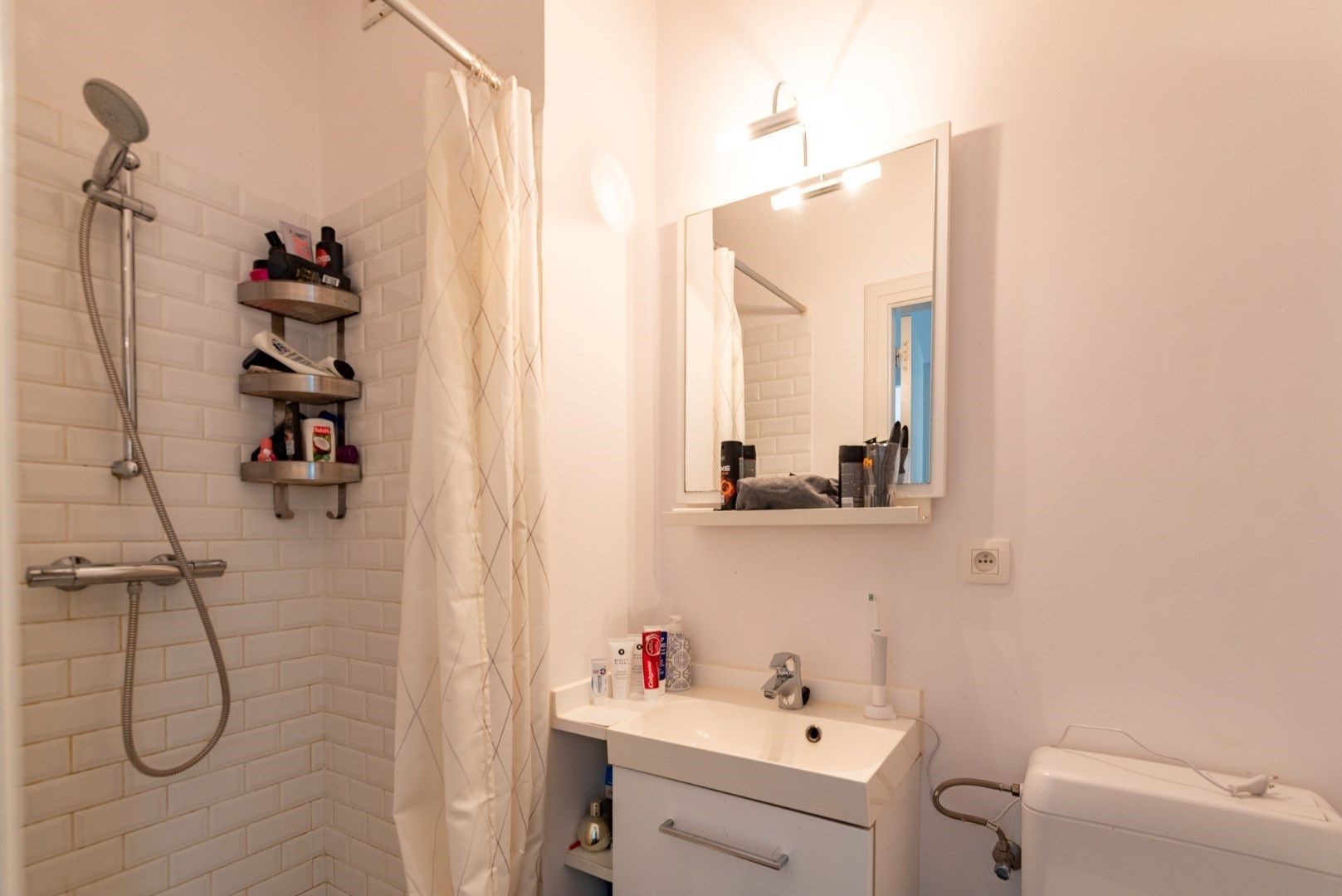  Charmant appartement met 2 slaapkamers in Wilrijk  foto 19