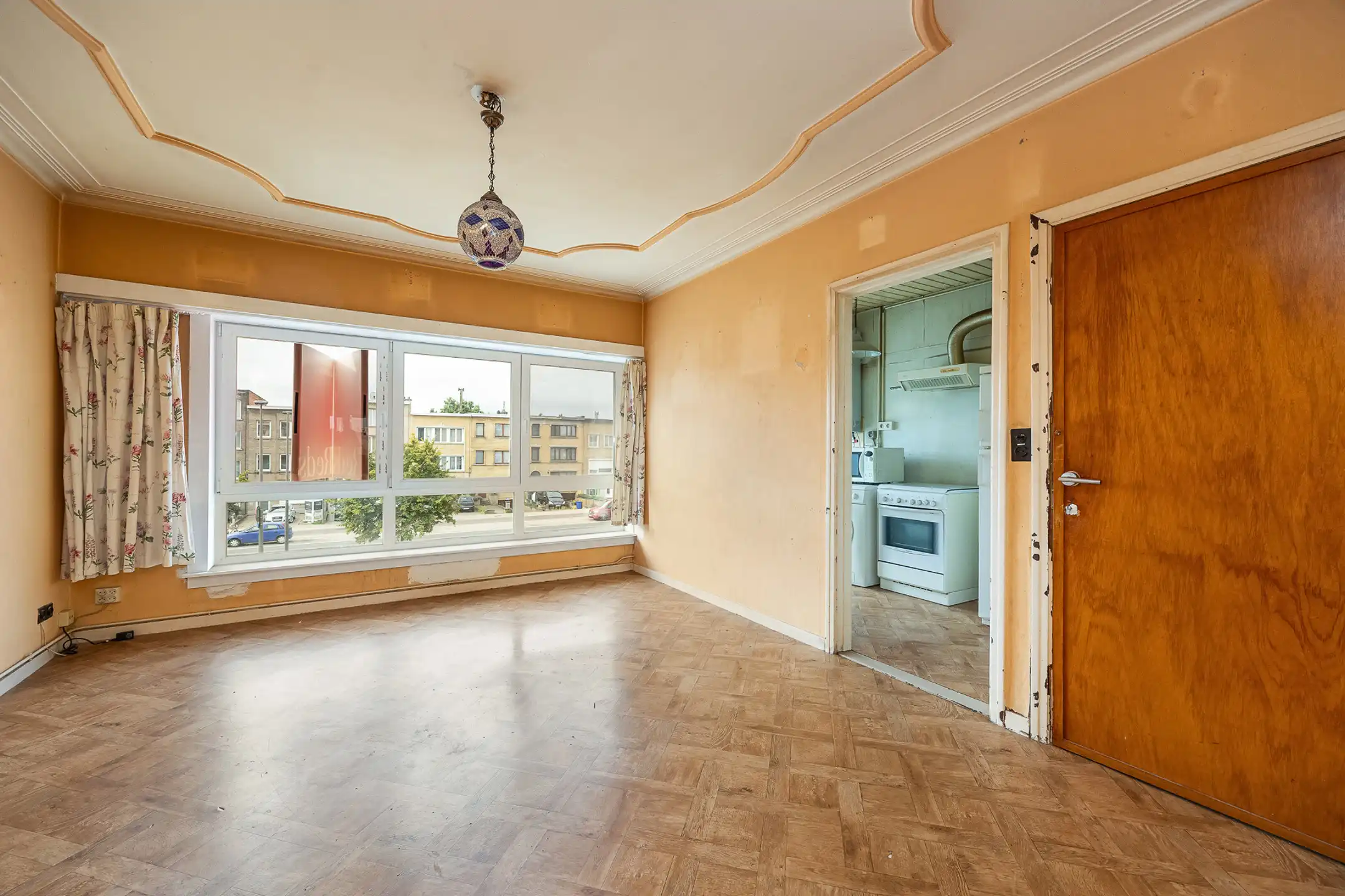 te renoveren appartement met 2 slaapkamers  foto 11
