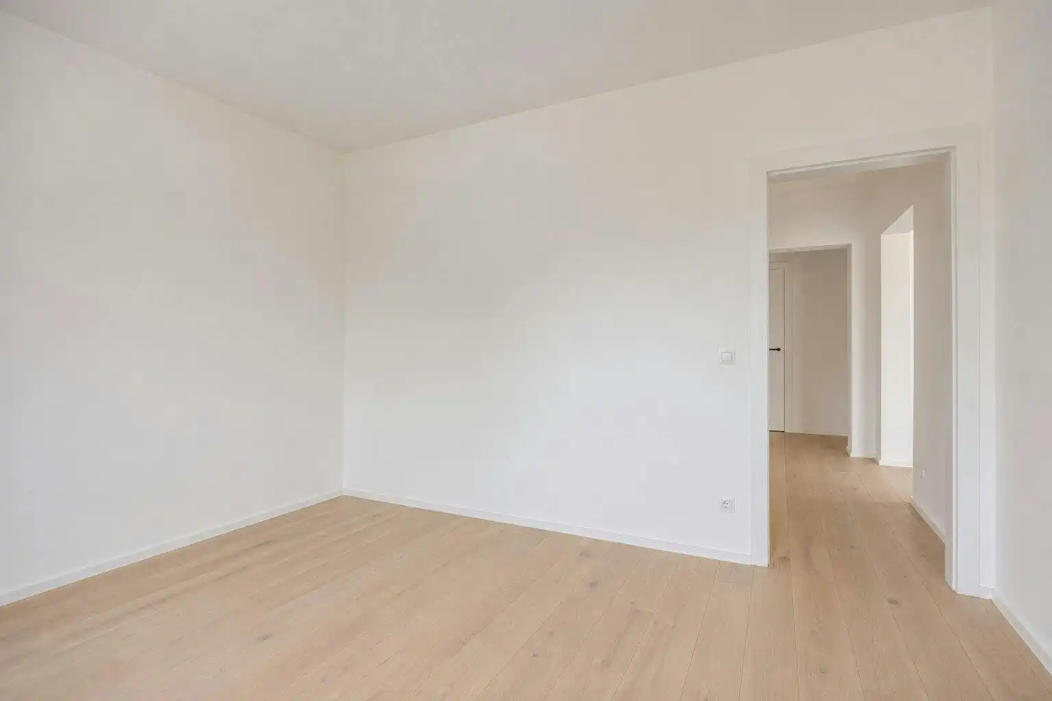 Gerenoveerd 3 slaapkamer appartement te koop in Zeebrugge foto 17
