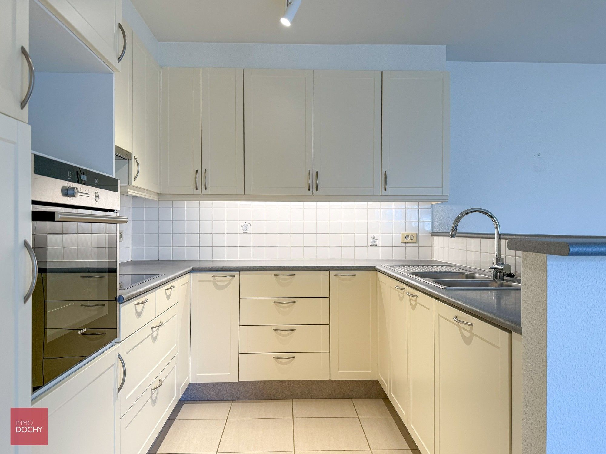 Instapklaar perfect onderhouden appartement | Jan Bouckaertstraat foto 2