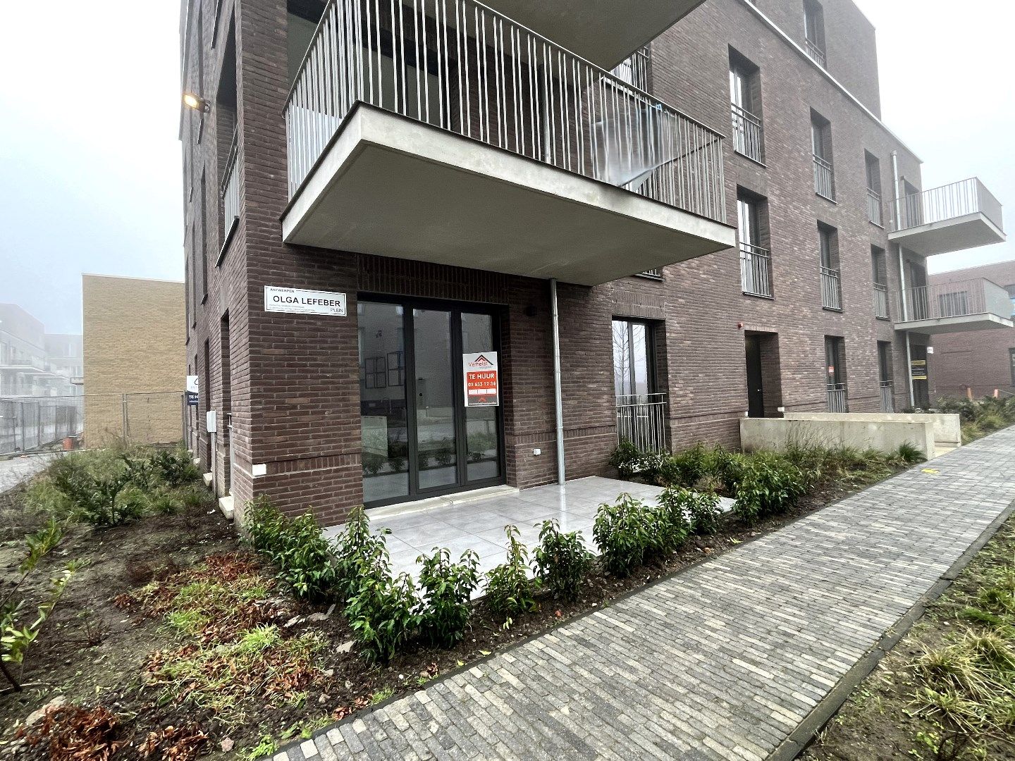 Prachtig 1 slpk-appartement met terras en autostaanplaats nabij het Galgenweel foto {{pictureIndex}}