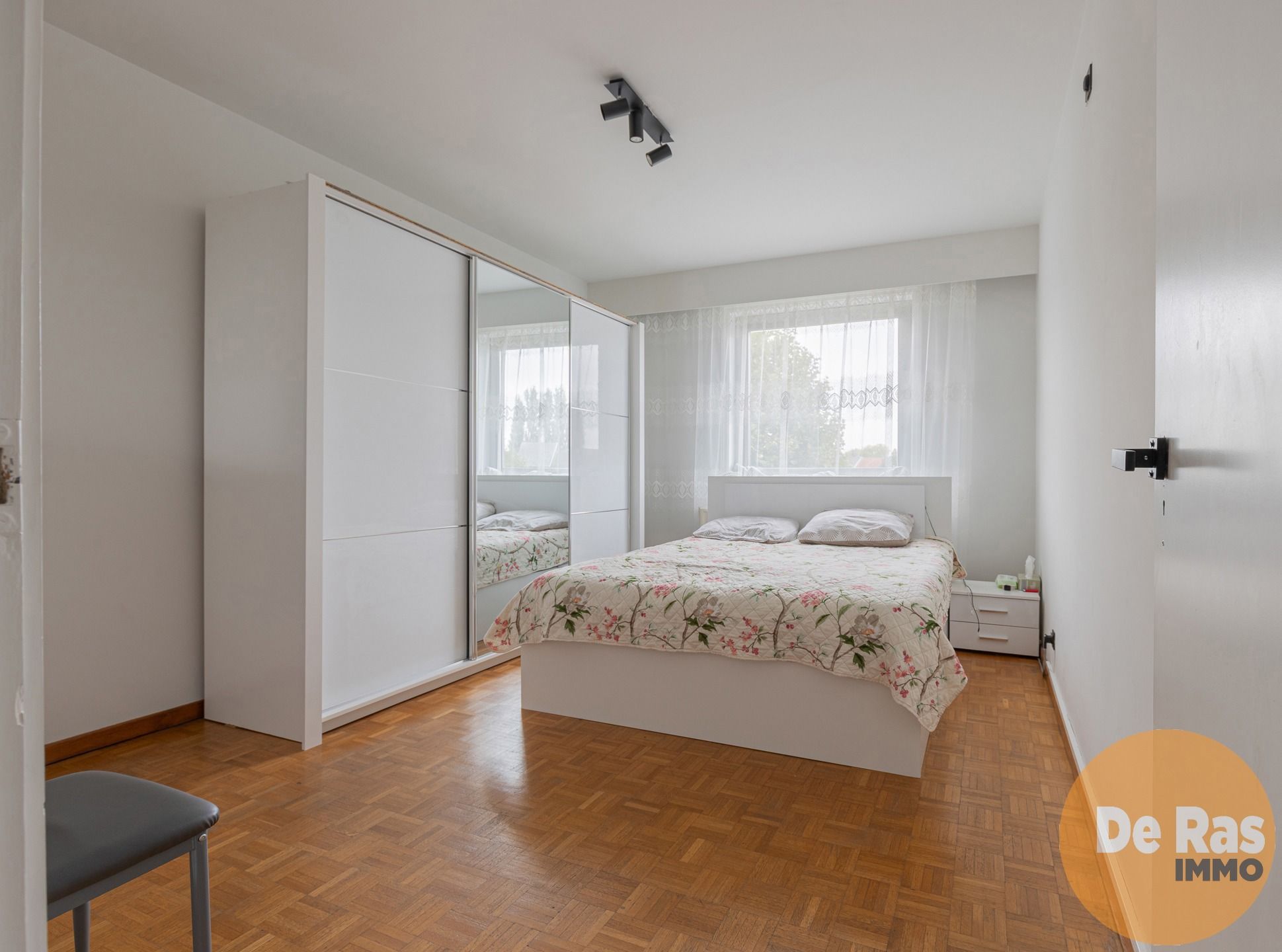 AALST - centraal gelegen App met 2 kamers/garage en terras foto 10