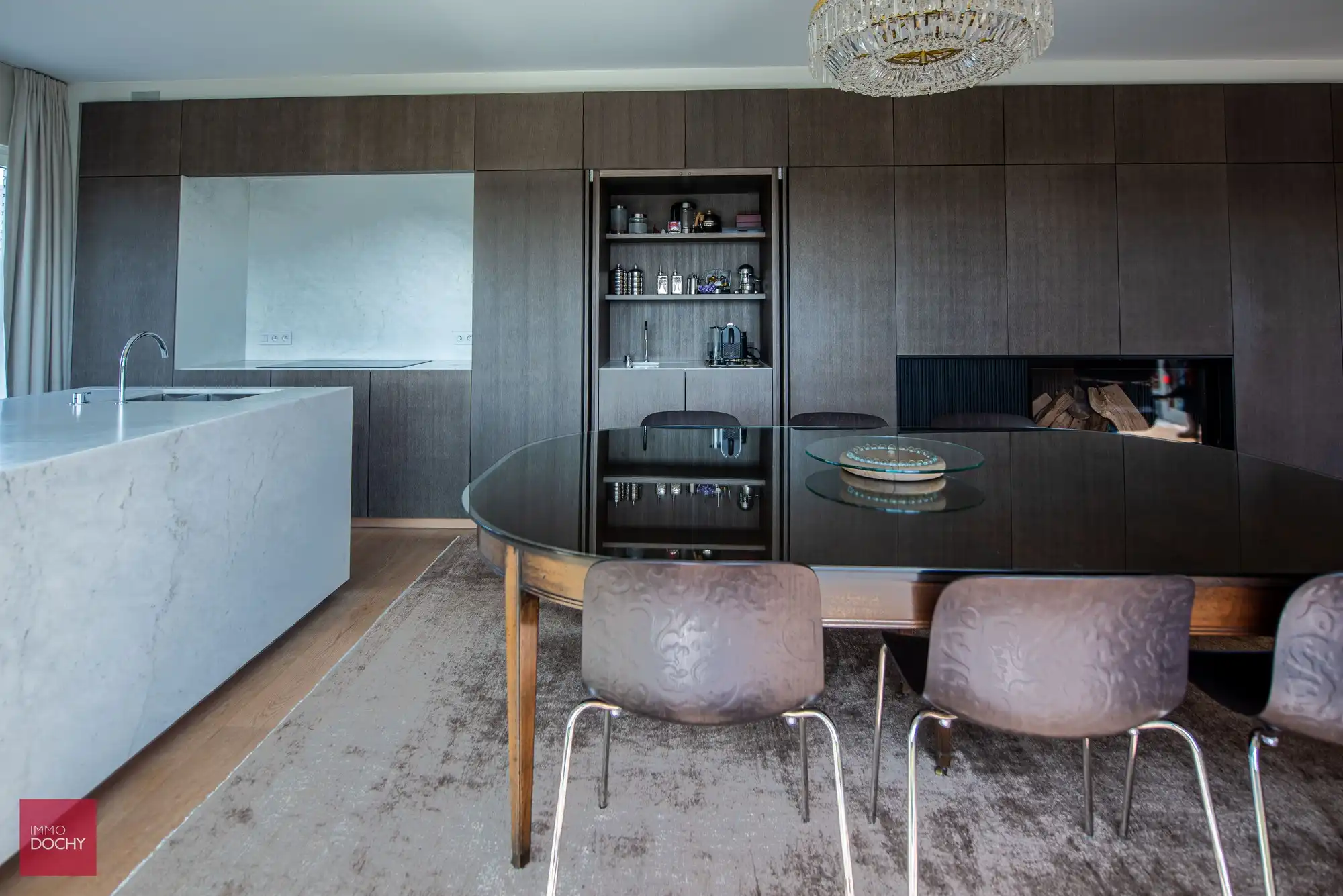 Landelijk gelegen gelijkvloerse VILLA met MAGAZIJN (verkoopsruimte) foto 7