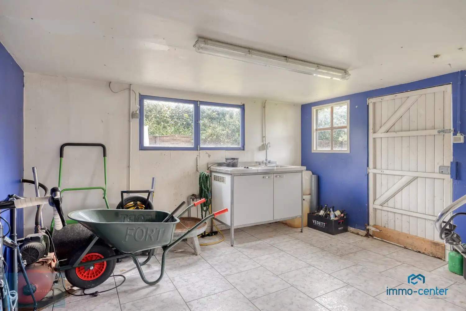 Ruime vrijstaande woning met 4 slaapkamers en grote tuin foto 27