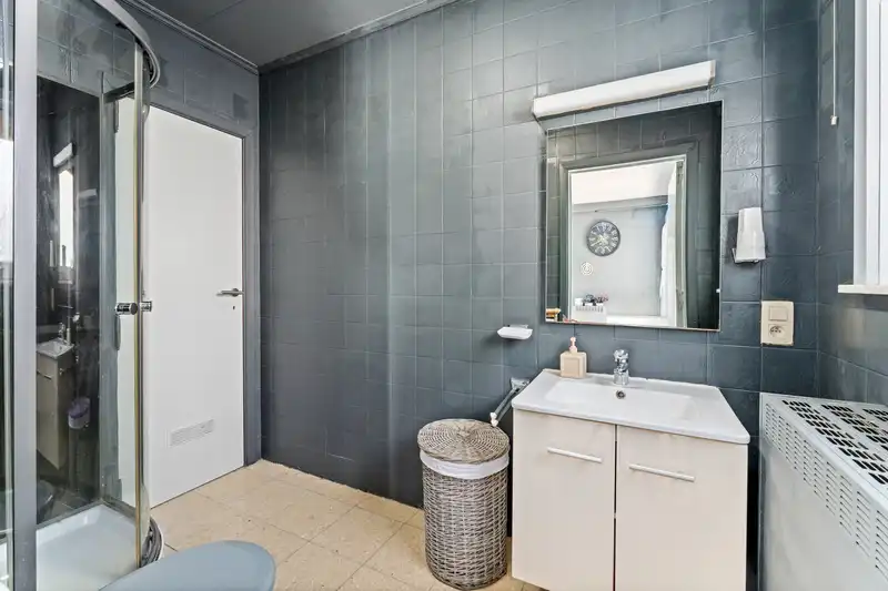 Centrum Kachtem - Woning met 5 slaapkamers en handelsruimte foto 16