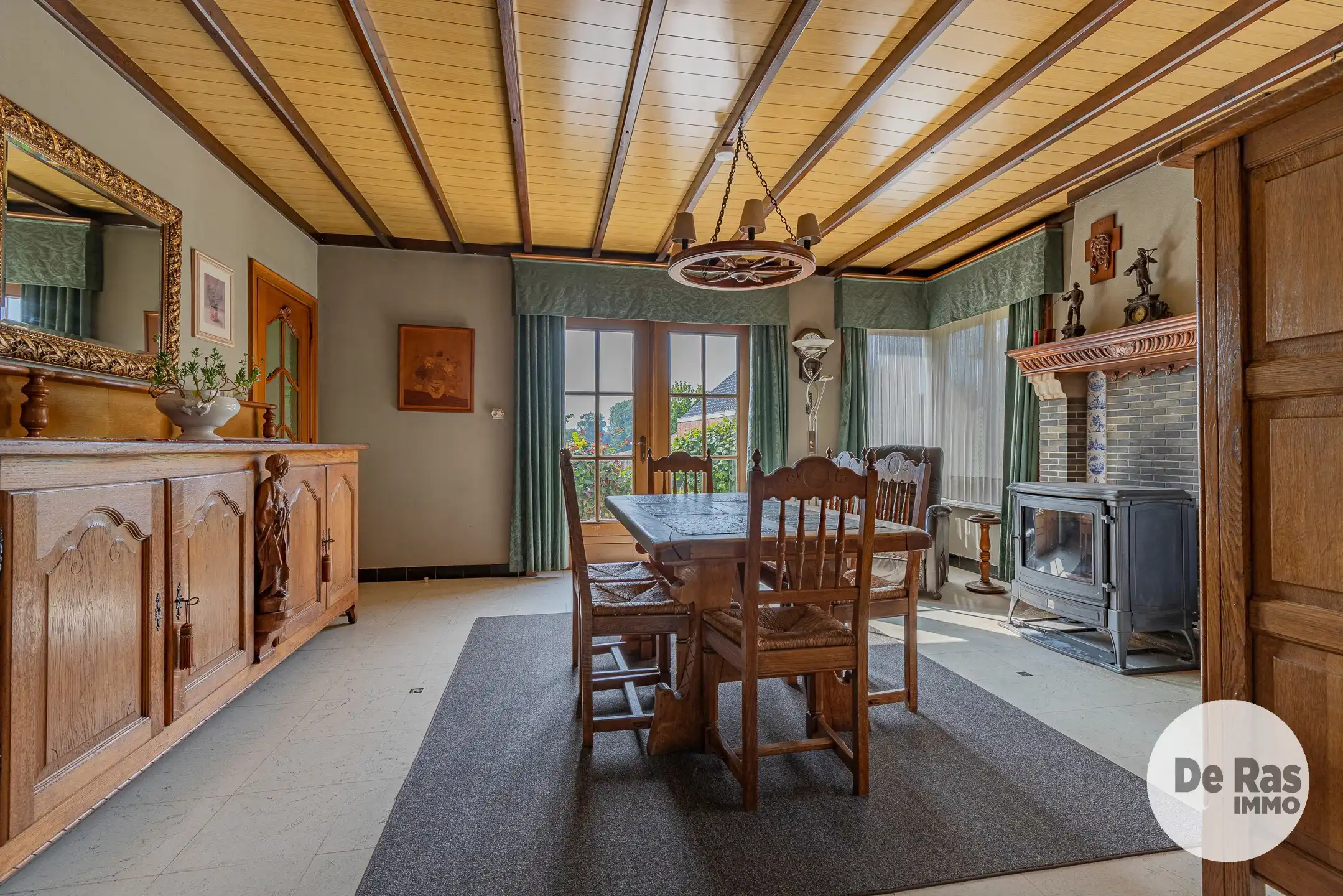 VLEKKEM- Ruime woning met 4 slaapkamers en uitgestrekte tuin foto 7