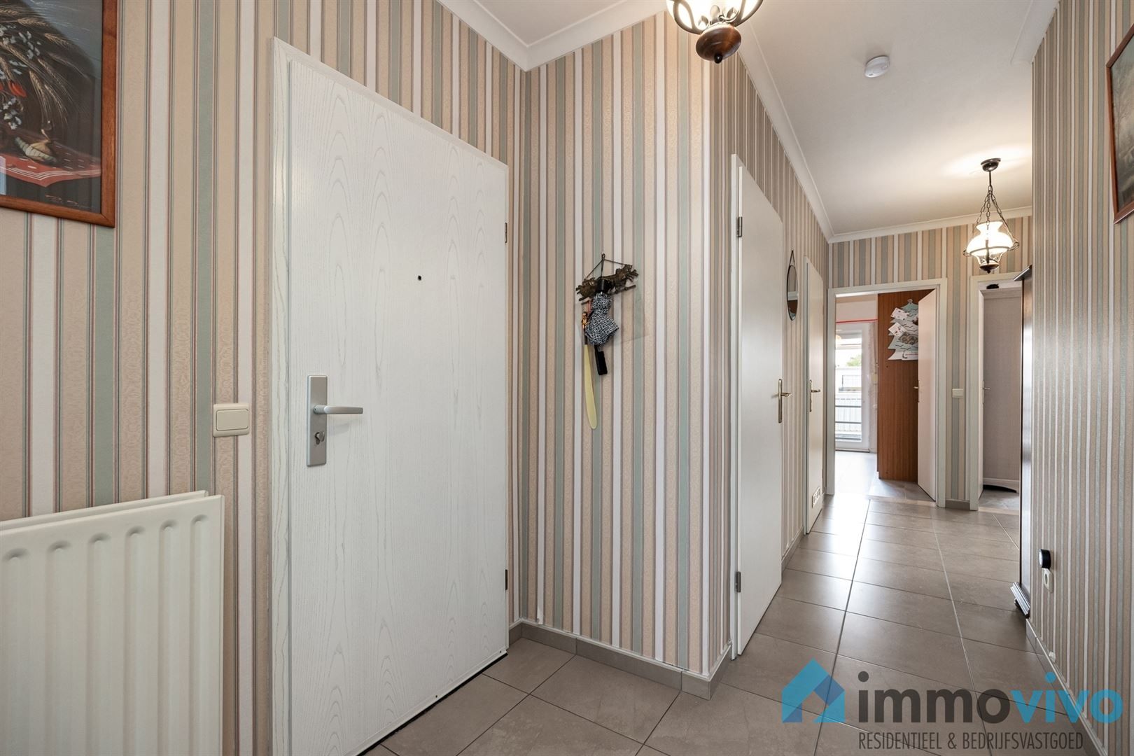 Ruim appartement met 2 slaapkamers en terras. foto 7