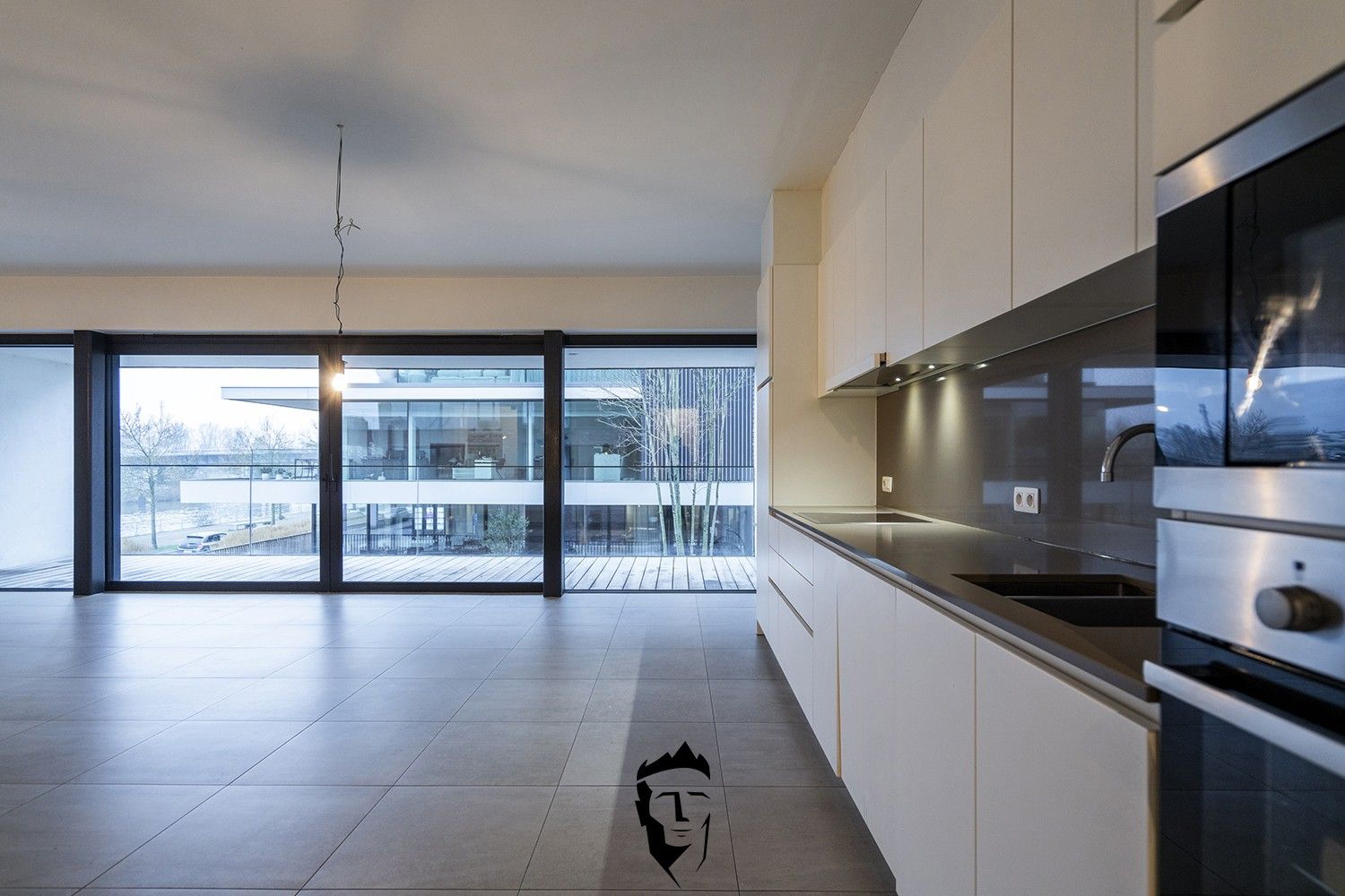 63M² AAN BUITENRUIMTE foto 7