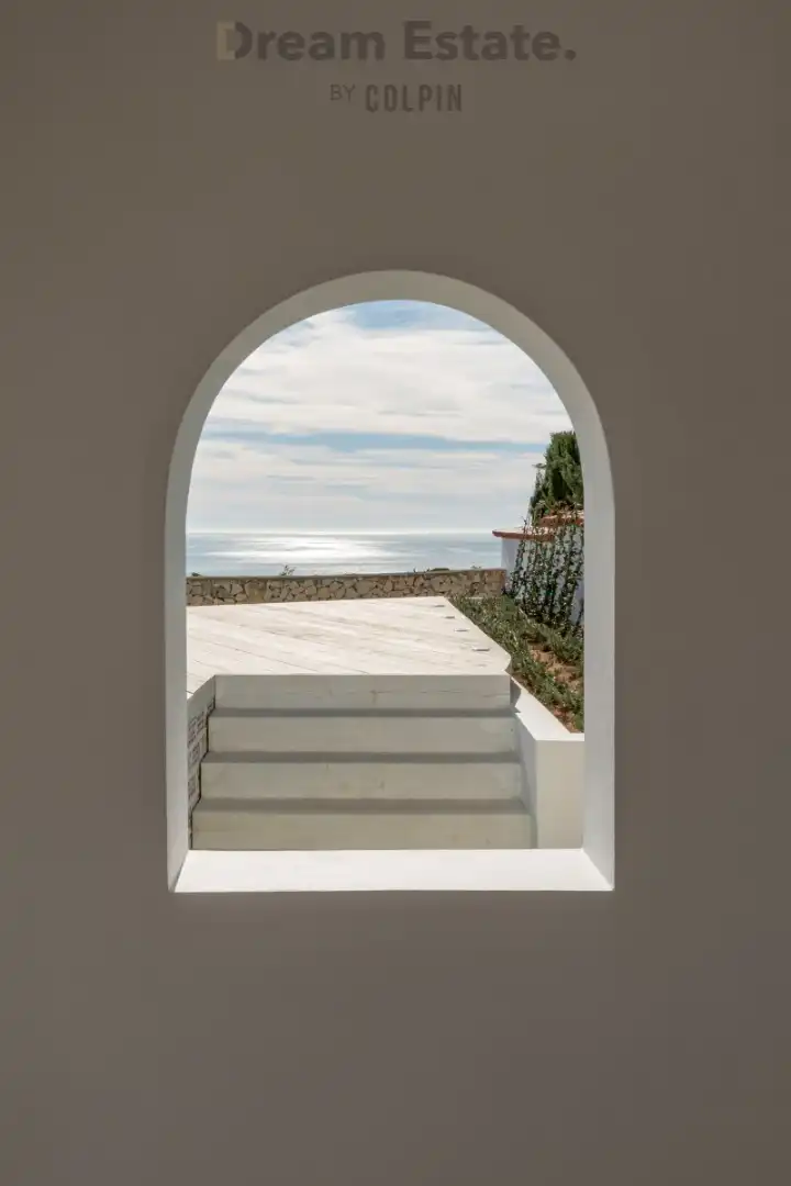 Eerste lijns villa foto 18