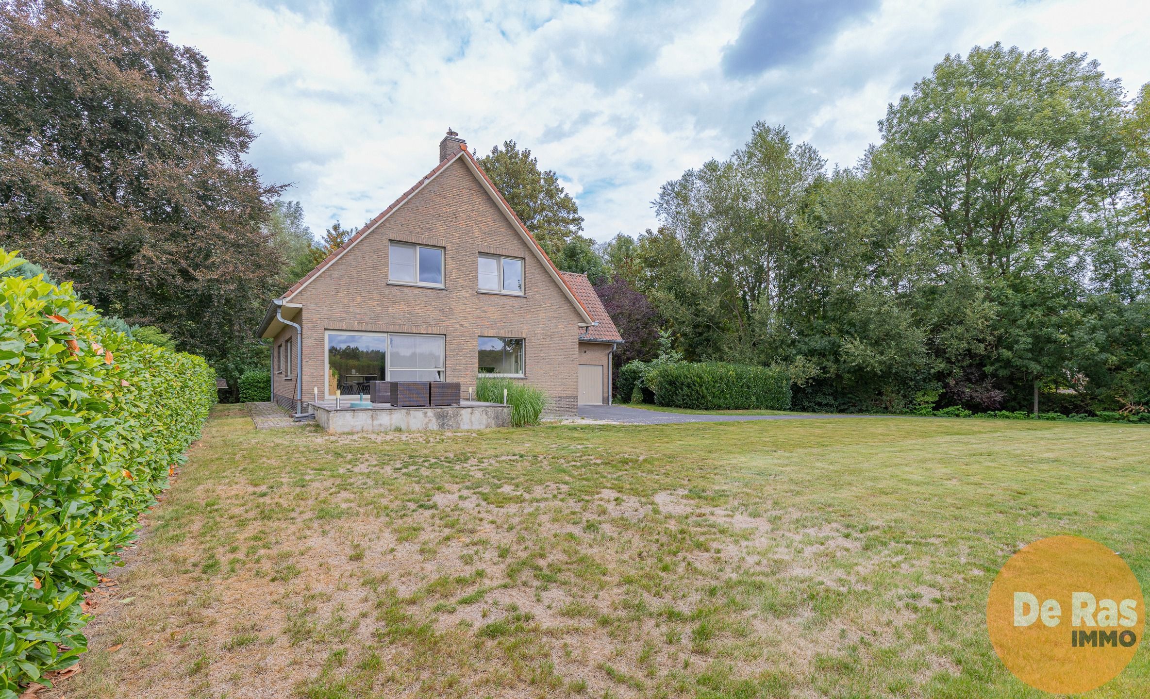 RONSE – LICHTRIJKE INSTAPKLARE GEZINSWONING MET GROTE TUIN foto 28