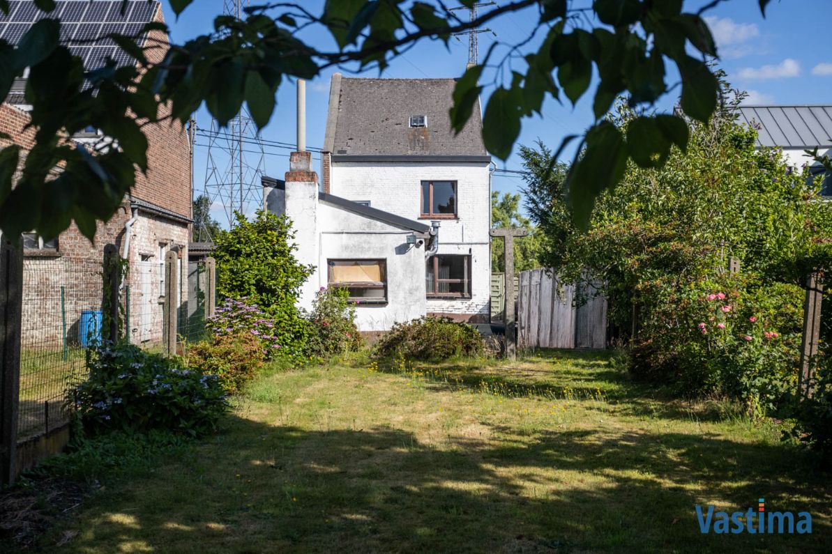 Renovatiewoning met grote tuin nabij centrum Erembodegem foto 24