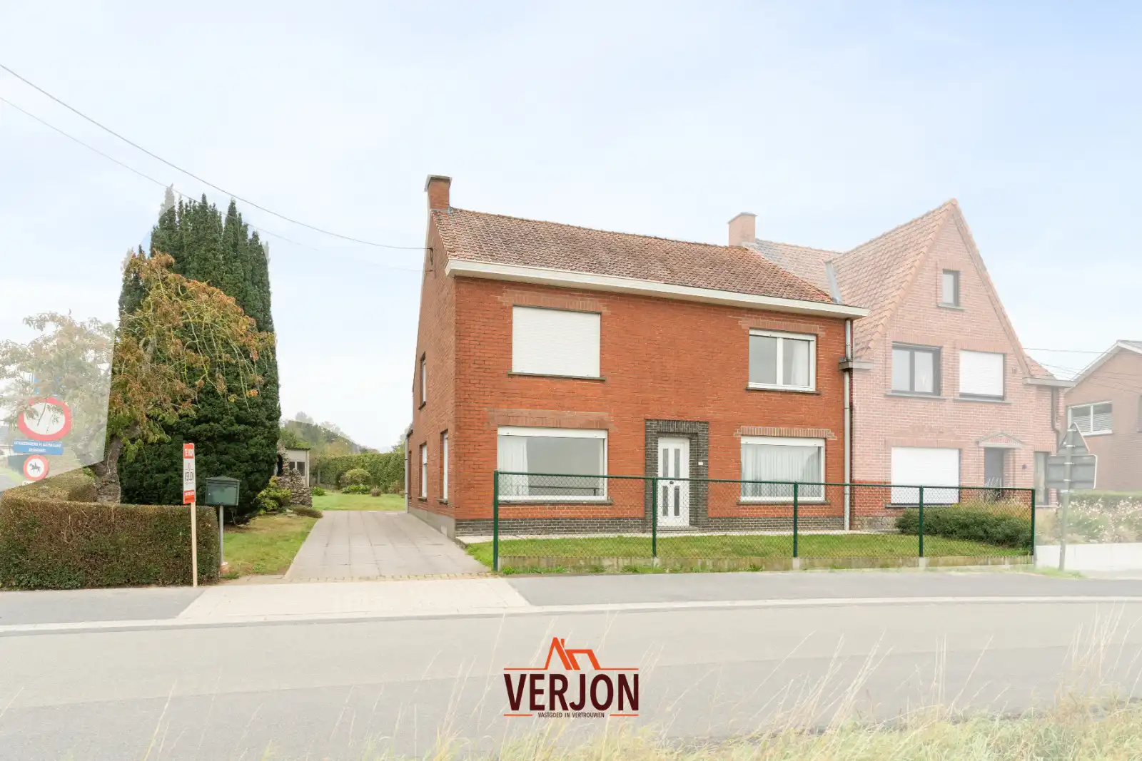 Hoofdfoto van de publicatie: Woning met prachtige vergezichten op 2237m2