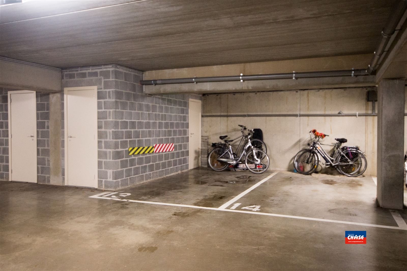 Appartement met 2 slpks, tuin en 2 P foto 16