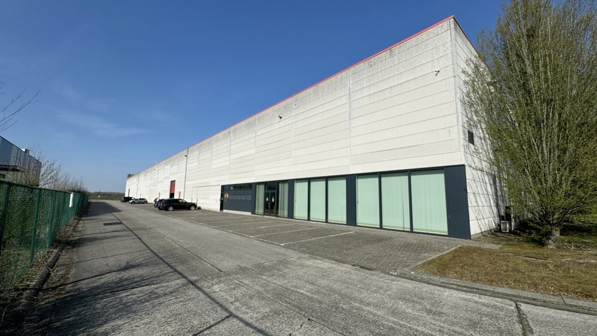 Loods met kantoor te huur nabij E19 in Mechelen foto 16