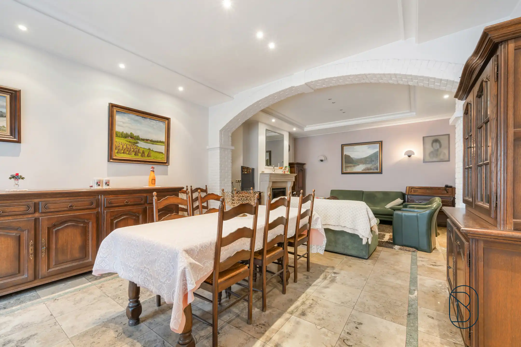 Veelzijdig handelspand met ruime woning in Deerlijk foto 17