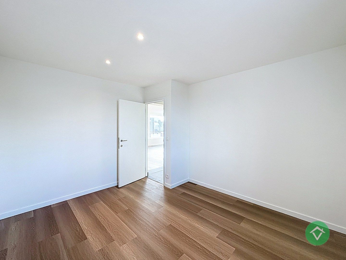 Volledig gerenoveerd appartement op de eerste verdieping met terras – De Mokker, Koekelare foto 12