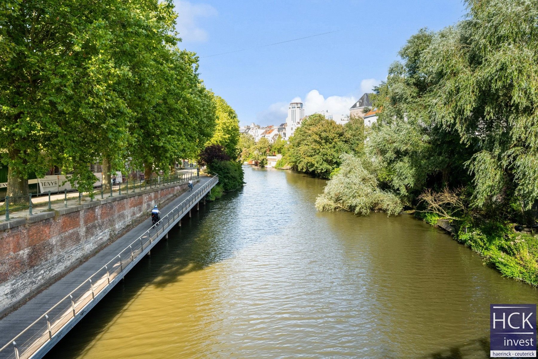 GENT - Gerenoveerd APP. met prachtig zicht over De Bijloke incl staanplaats foto 19