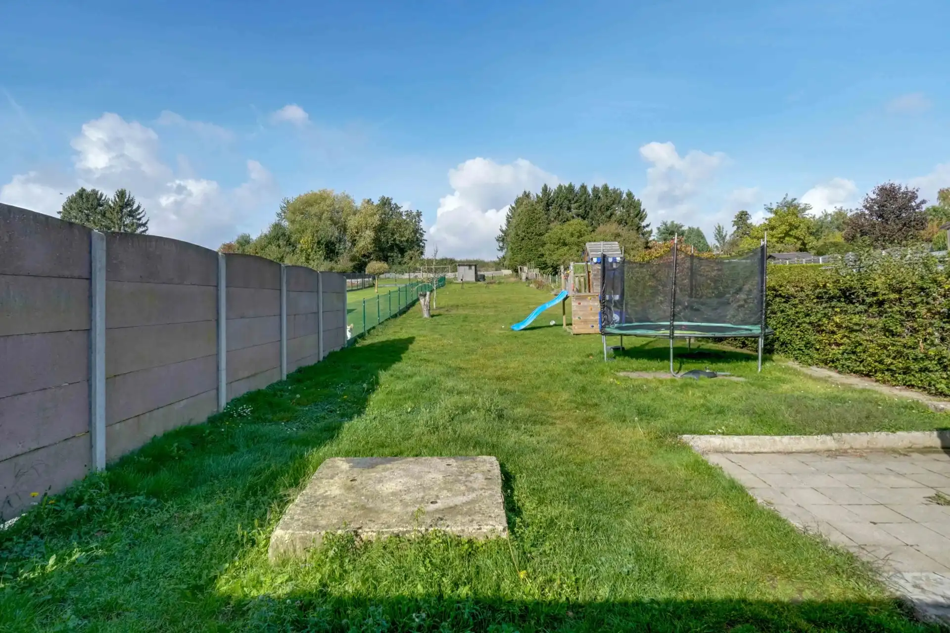 Ruime gezinswoning met drie slaapkamers foto 19