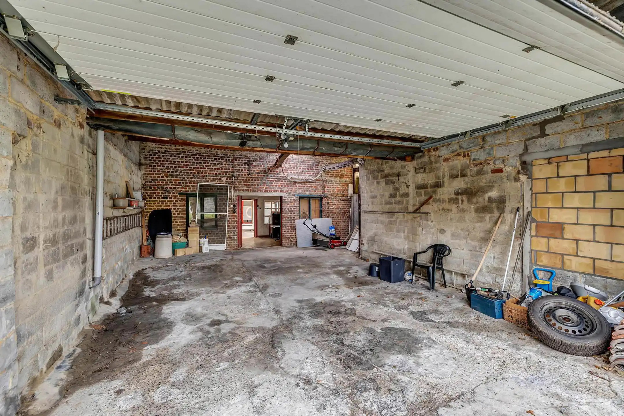 Ruime woning met twee entiteiten en ruime garage foto 22